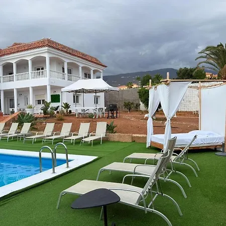 Luxury Vistas Al Mar Villa Playa Paraiso (Tenerife)